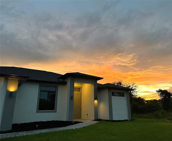 Building Photo - 318 Radford Ave