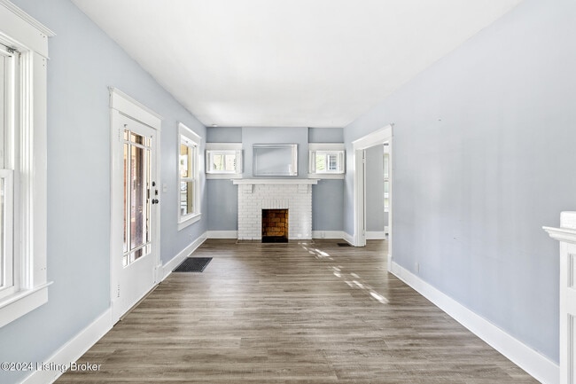 Photo - 2210 Eastview Ave