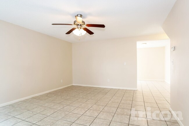 Photo - 3119 Kelling St