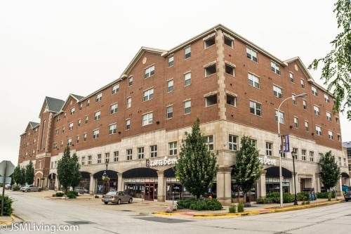 Gregory Place East - Gregory Place East Apartments
