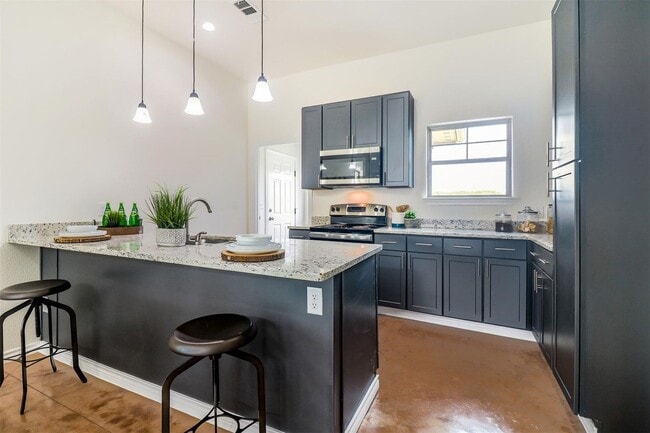 Photo - Charming 3-Bedroom Townhome near Lake Tawa...