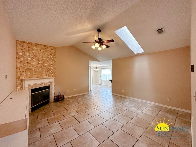 Photo - Adorable 3 Bedroom Home located in Fort Walton Beach Home!