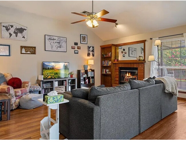 Photo - 709 Golden Eagle Dr Casa