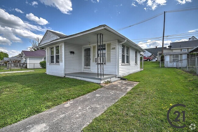Building Photo - 1305 Willow St Rental