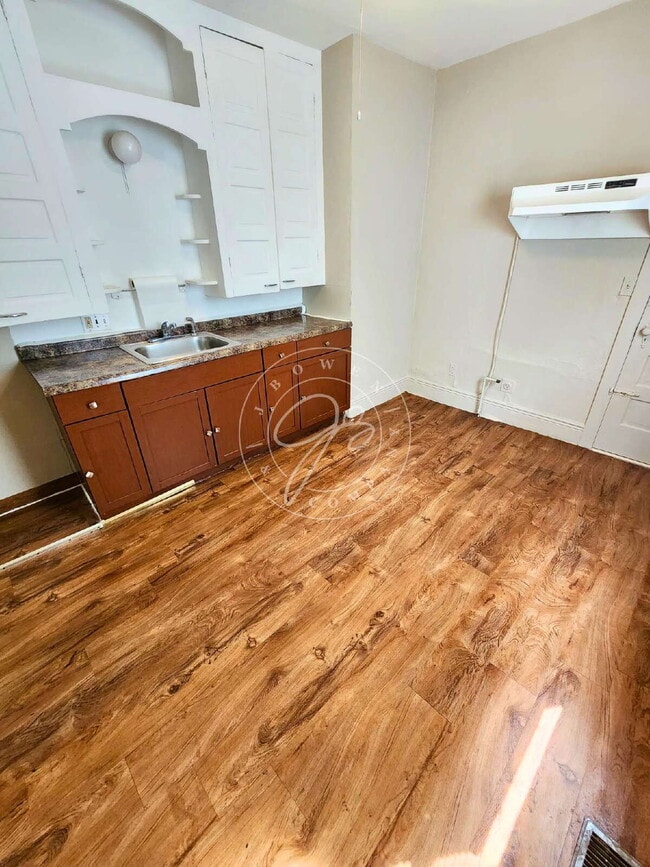 Photo - Spacious 3-Bedroom Home with Bonus Room and 1.5 Baths