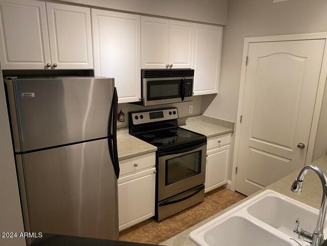 Photo - 1701 E Colter St Unit 106