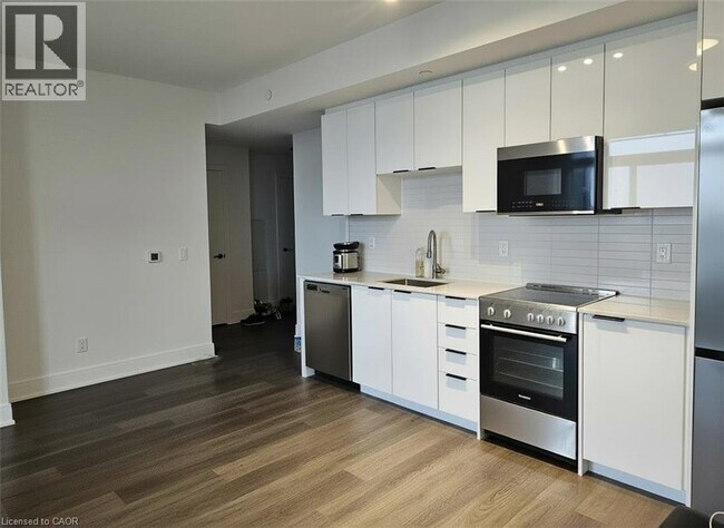 Photo - 25 Wellington St S Unité 1210