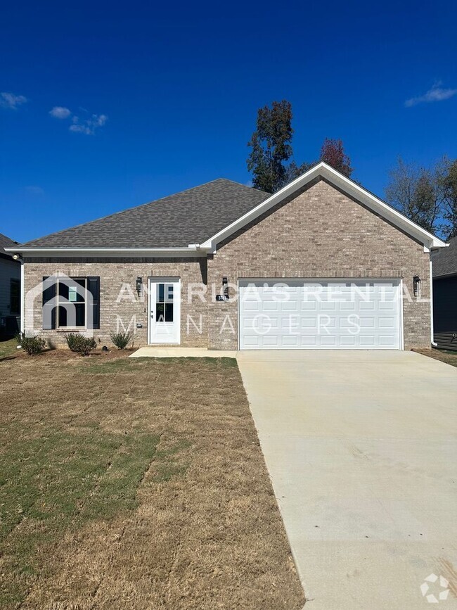 Building Photo - Home for Rent in Bessemer, AL!!! Available...