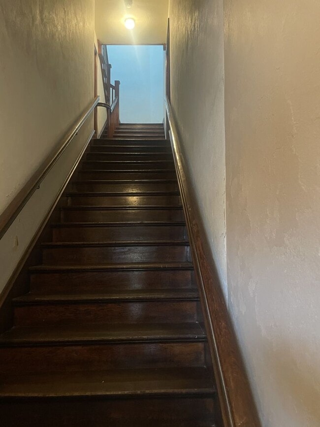 Photo - 127 E State St Unit Apt 3