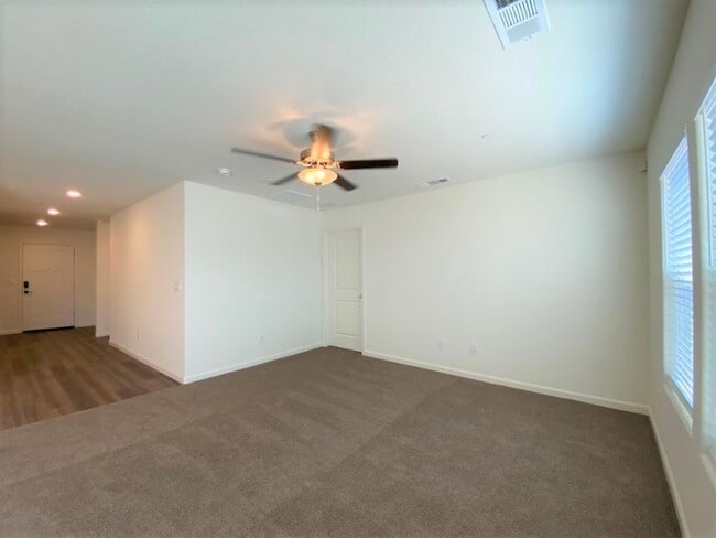 Photo - 1334 Ridge Dr