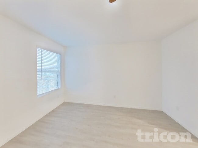 Photo - 12911 Hyssop Mdw