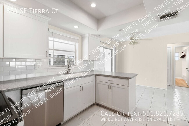 Photo - 824 SE Tierra Ct