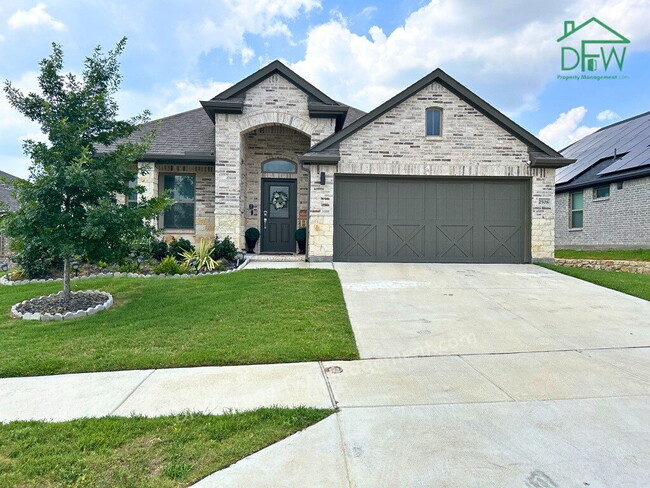 Building Photo - 4-Bedroom Home - Island Kitchen, 2-Car Garage, Washer & Dryer Included