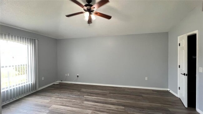 Photo - 485 Martigues Dr