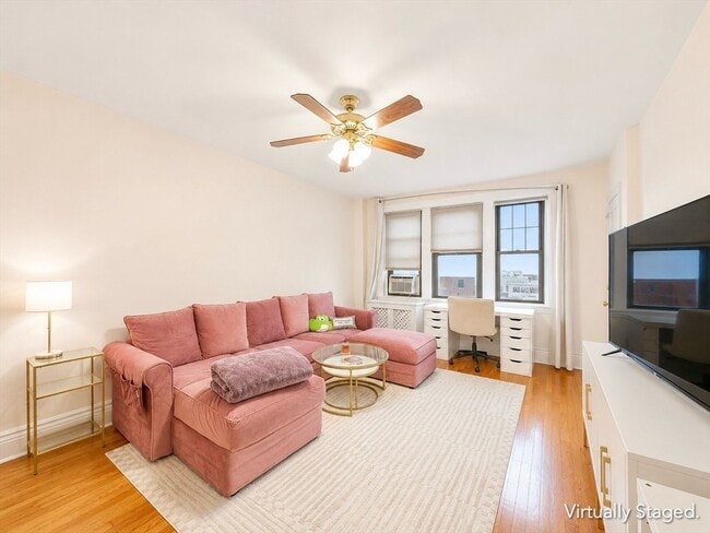 Photo - 1758 Commonwealth Ave Unidad 3