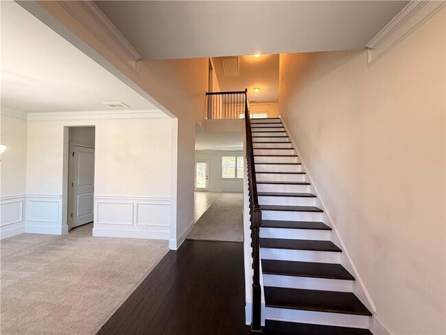 Photo - 235 Broadmoor Dr