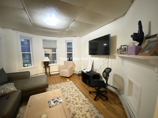 Photo - 20 Howell St Apartments Unit 2