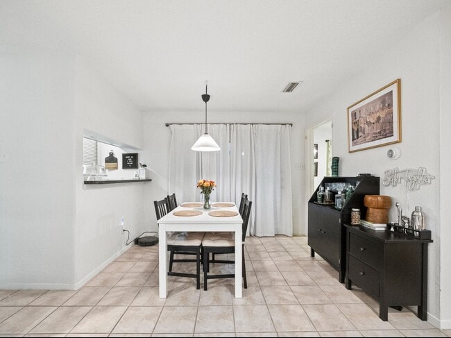 Photo - 1909 Chasewood Cir