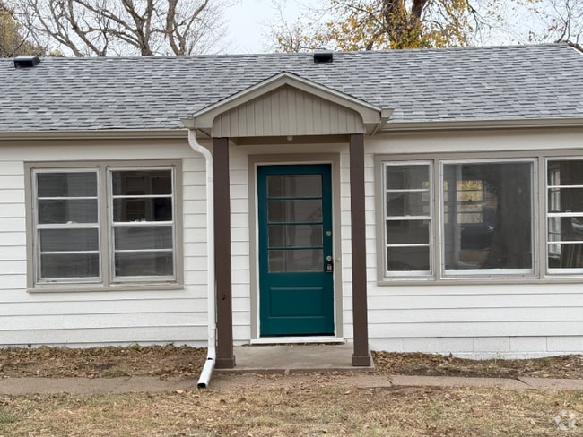 Building Photo - 219 N 14th St Rental