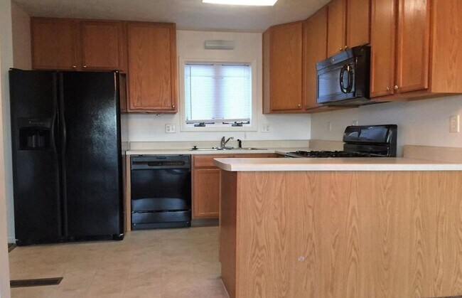 Photo - 302 Pierpont Heights