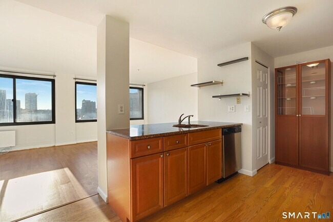 Photo - 300 Broad St Unit 603