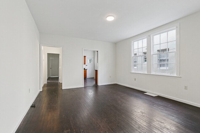 Photo - 2830 Palmer Ave