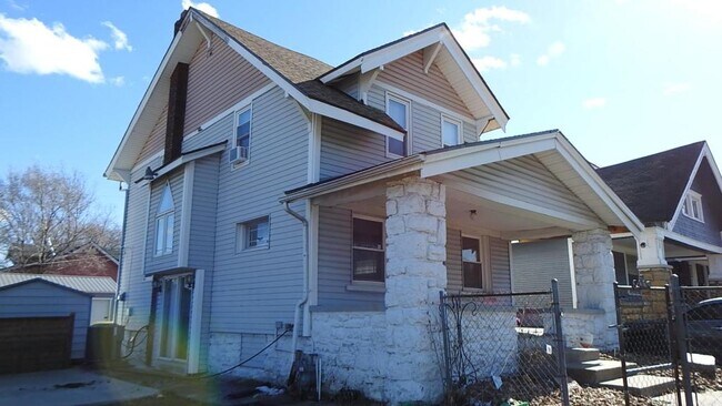 Photo - 3305 Askew Ave