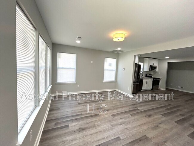 Photo - 3503 Wilcox Blvd