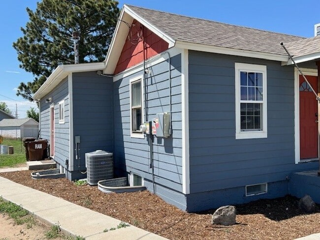 Photo - Bigger Than It Looks! 4 bedroom house