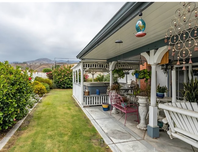 Photo - 3154 Valaria Dr N