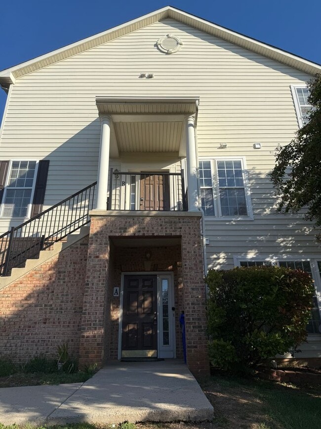 Two Bedroom Condo in Ballenger Creek! - Two Bedroom Condo in Ballenger Creek!