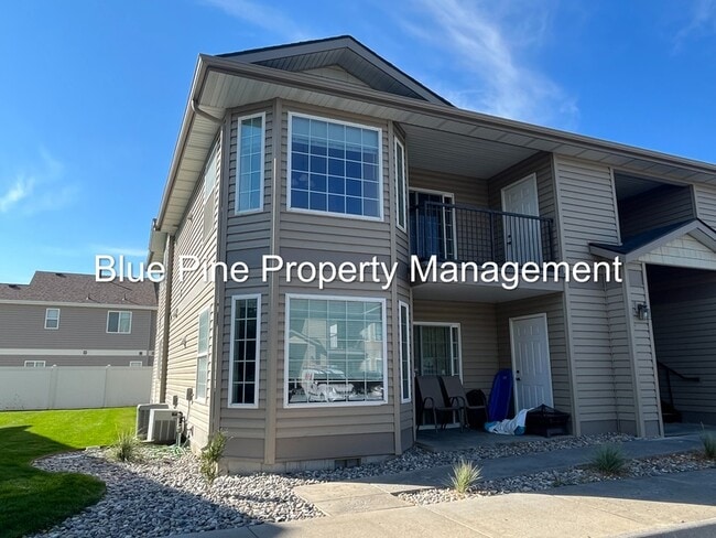 Building Photo - 145 Clubhouse Cir Unit 201