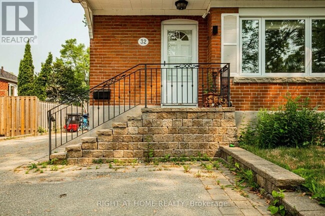 Photo - 32 Florens Ave