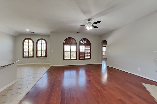Photo - 20743 Oakhurst Park Dr