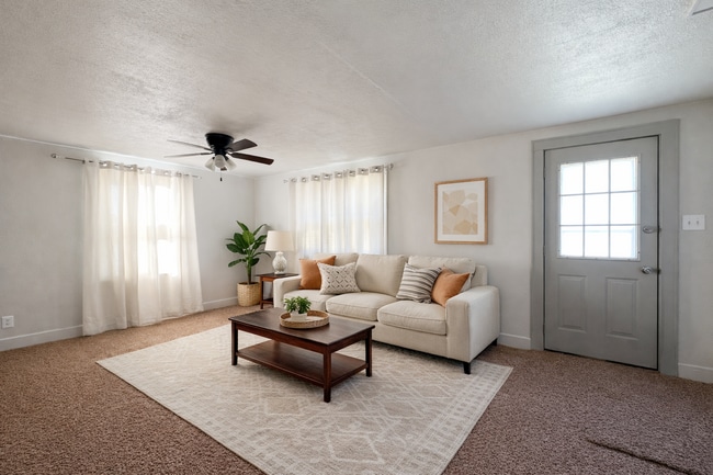 Photo - 1000 13th Ave NE