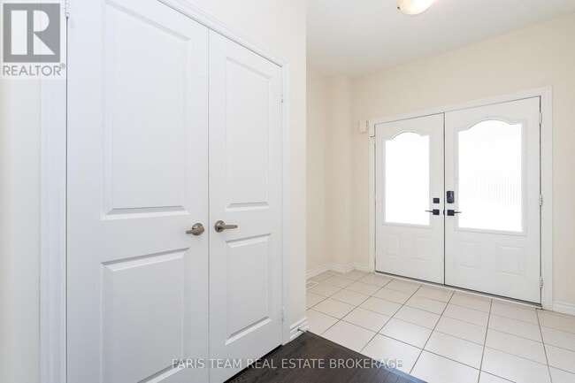 Photo - 175 Muirfield Dr