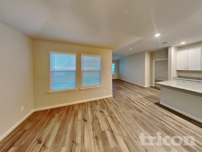 Photo - 6011 Noah Pl