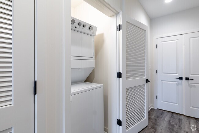 Roselle Station Apartments