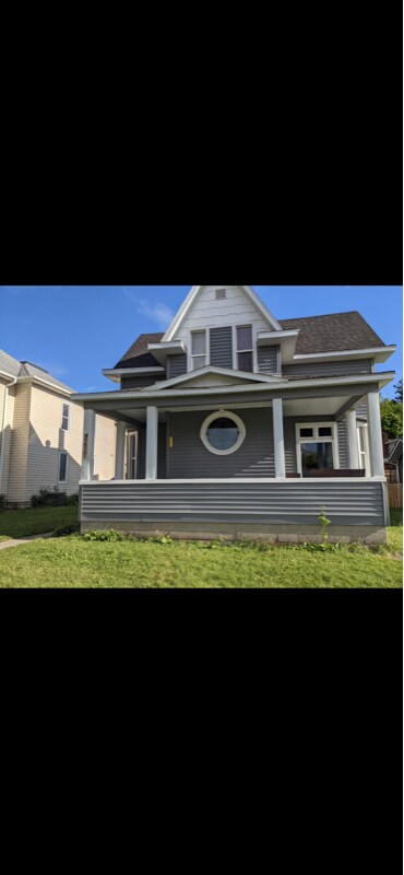 Photo - 711 W Water St