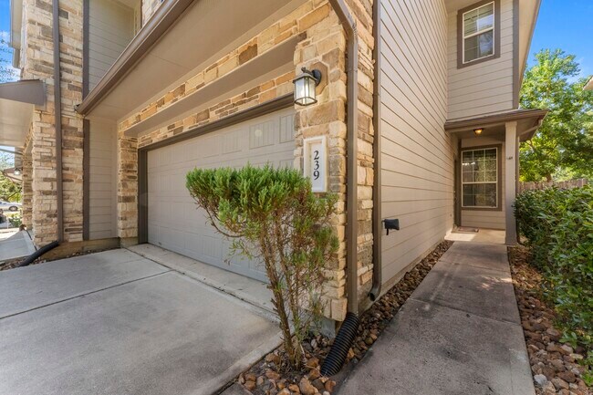 Photo - 239 Bloomhill Pl