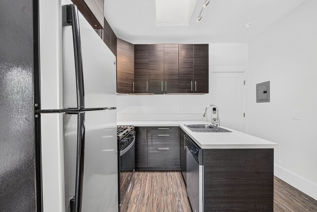 Photo - Elm Avenue Apartments