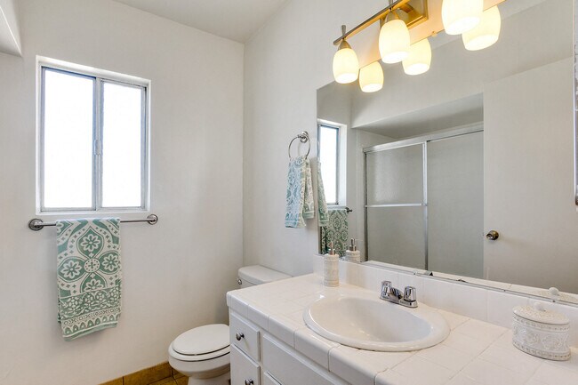 Photo - Nordhoff Apartments