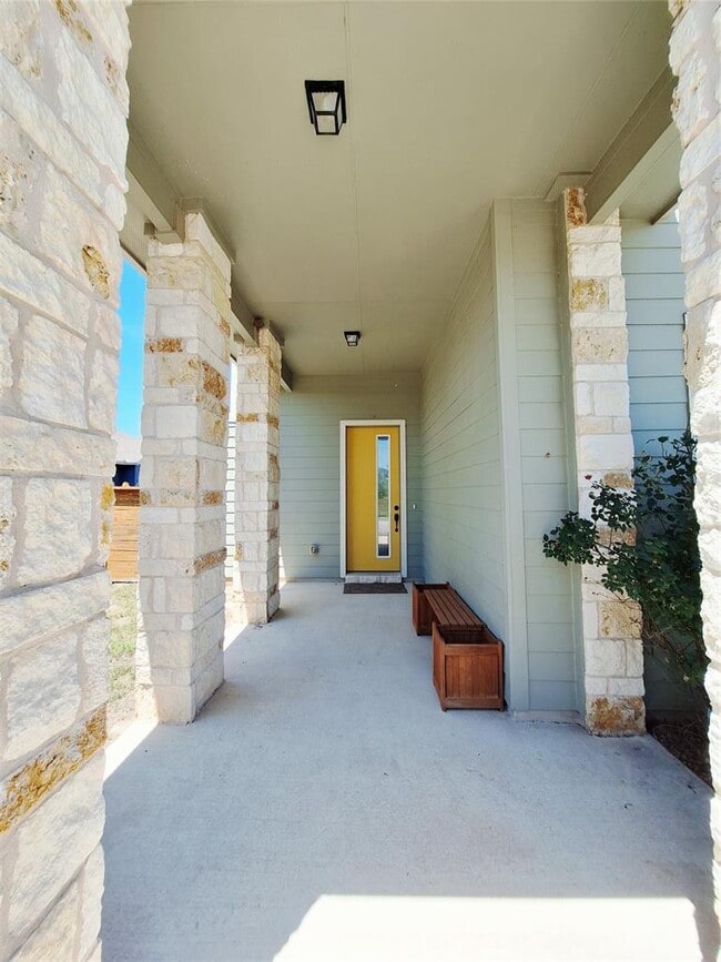 Photo - 7800 Hillock Terrace