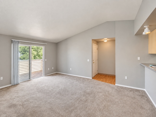 Photo - 16924 SE Powell Blvd Unit 32