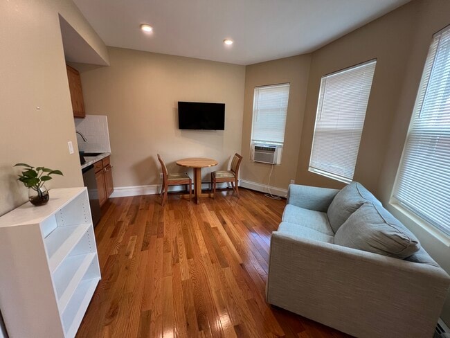 Photo - 19 Burney St Unit 2A