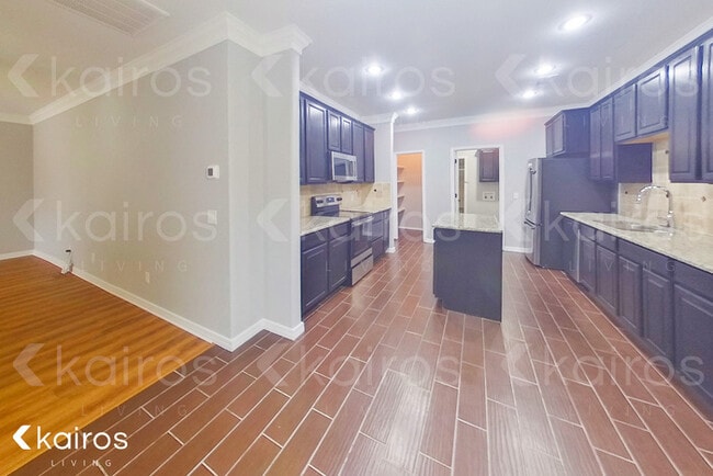 7133 Mosley St