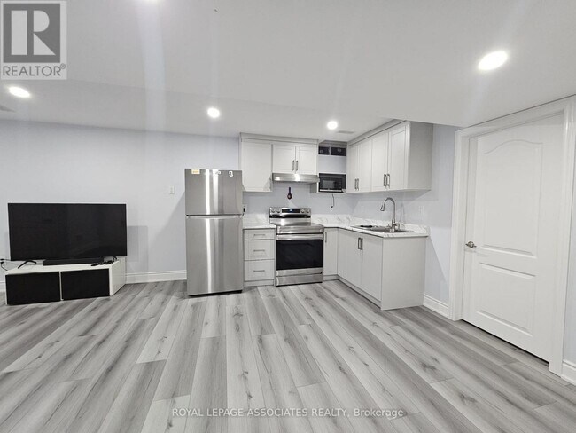 Photo - 131 Lloyd Sanderson Dr