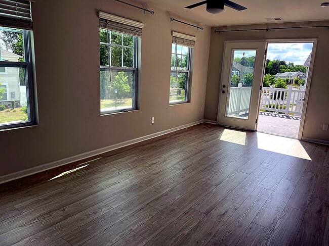 11052 Chalkbark Ln