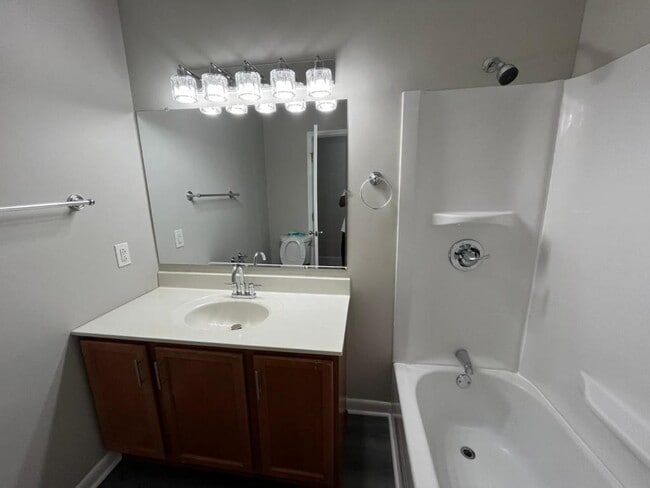 Photo - 804 Calloway Dr