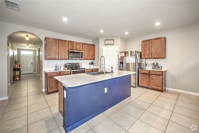 Building Photo - 2711 Tarragona Ct Rental